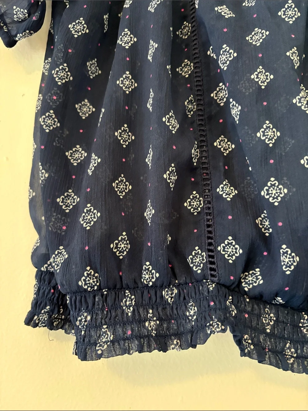 Abercrombie & Fitch Navy Geometric Knit Blouse